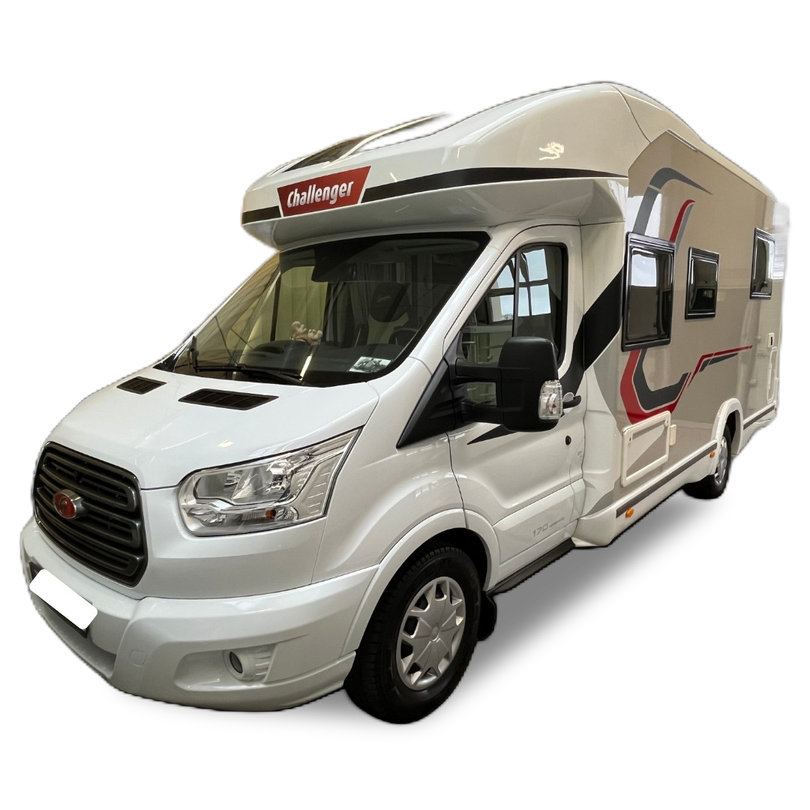 GSR glass coating keeping boat windows clear and easy to maintain